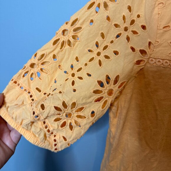 TALBOTS eyelet sleeve ballet neck tee size M - Picture 3 of 6